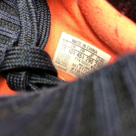 Adidas Ultra Boost. Men’s 11 - Picture 5 of 5